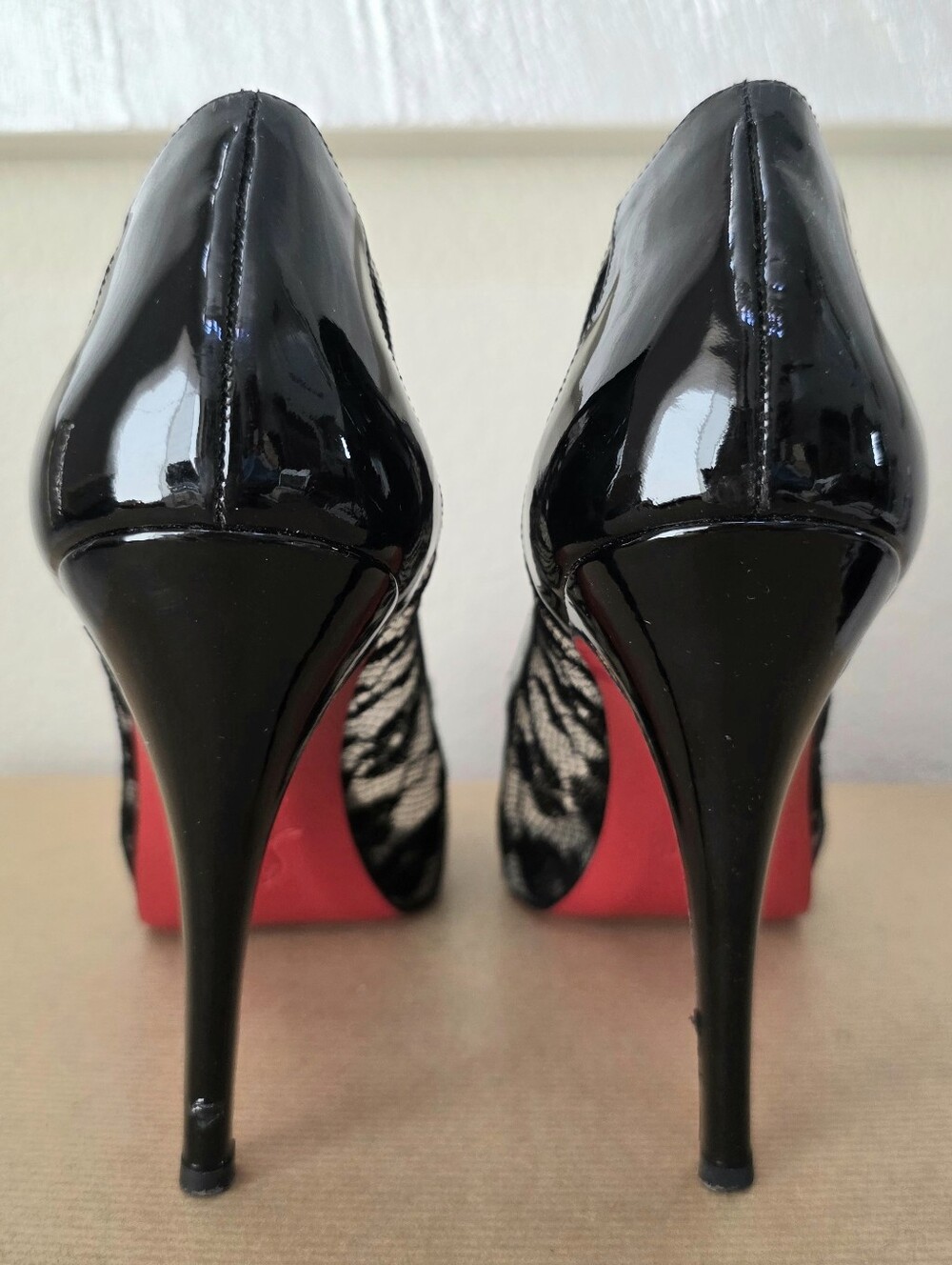 Authentic Christian Louboutin Black Lace & Patent Leather Peep Toe Pumps EU 38.5 - Picture 9 of 16